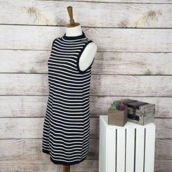 Cupcakes & Cashmere Piper Striped Dress XS - Picture 3 of 4